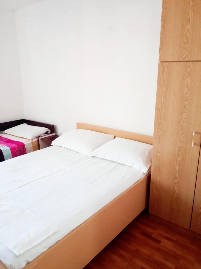 Vila Umicevic Hotel Bijela Bagian luar foto