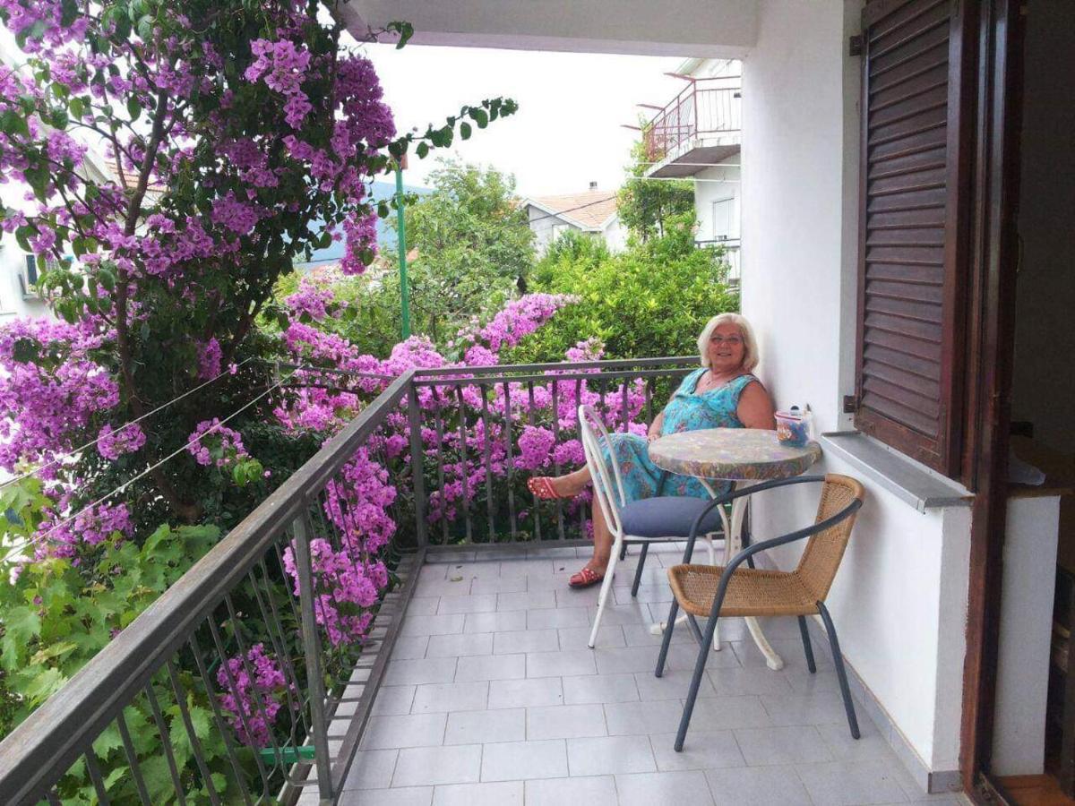 Vila Umicevic Hotel Bijela Bagian luar foto
