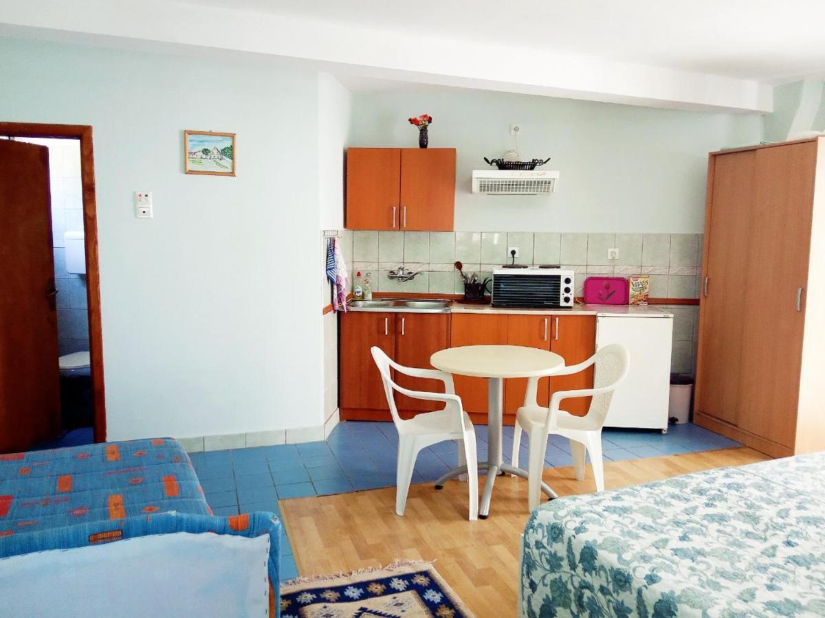 Vila Umicevic Hotel Bijela Bagian luar foto