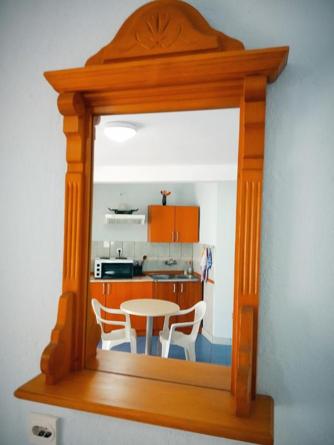 Vila Umicevic Hotel Bijela Bagian luar foto