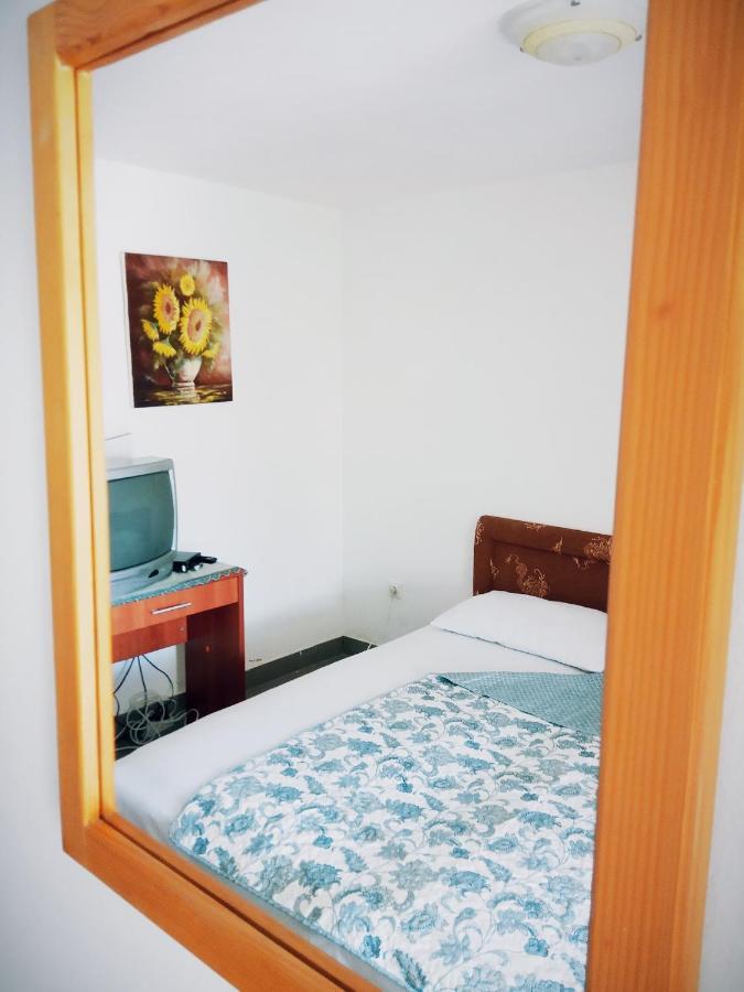 Vila Umicevic Hotel Bijela Bagian luar foto