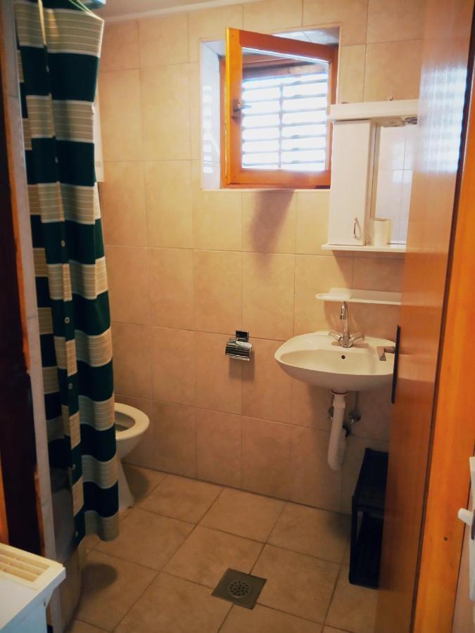 Vila Umicevic Hotel Bijela Bagian luar foto